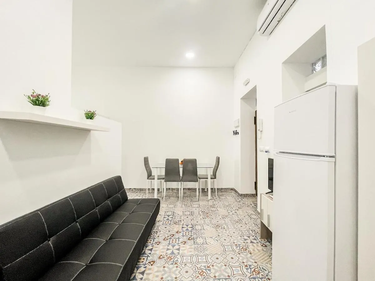 Apartamento Precioso loft en el corazón de triana Sevilla España