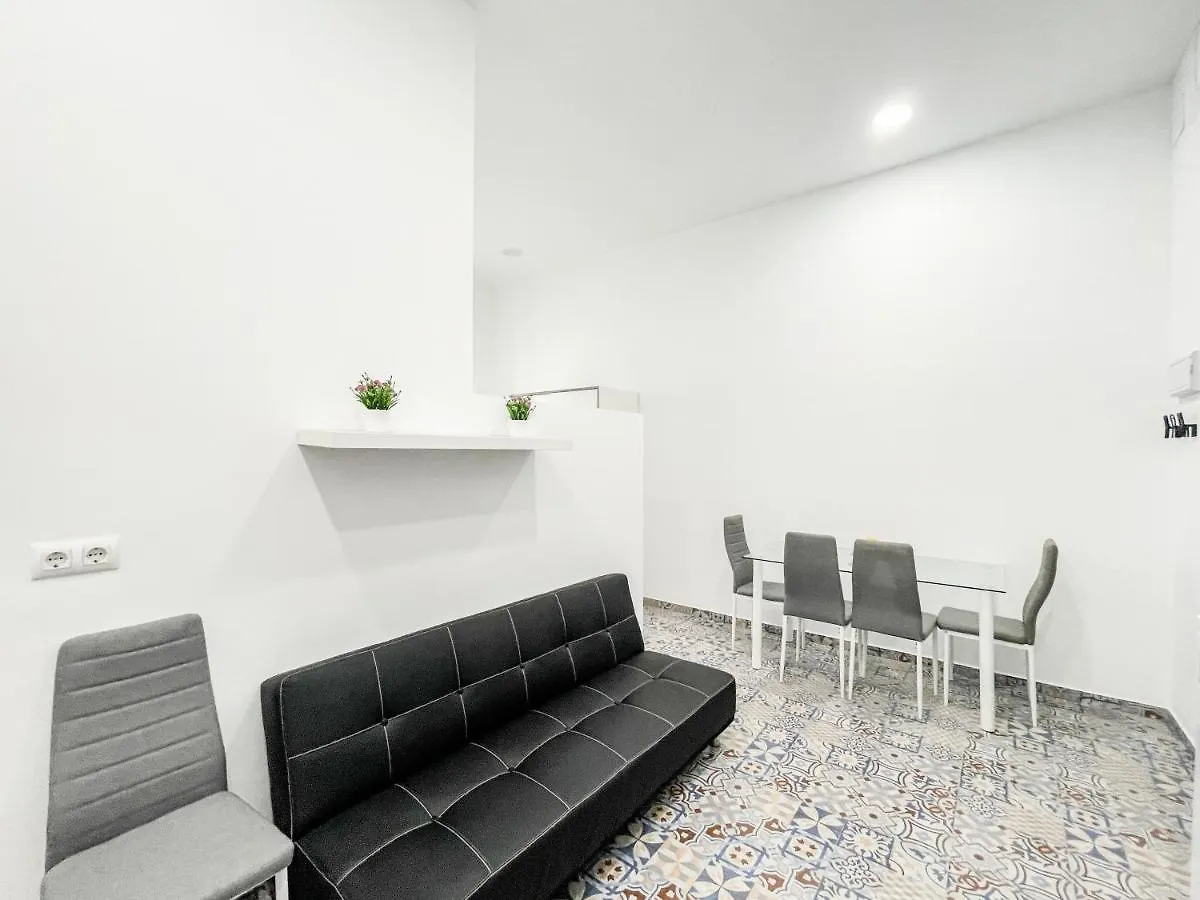 Apartamento Precioso loft en el corazón de triana Sevilla 0*,  España